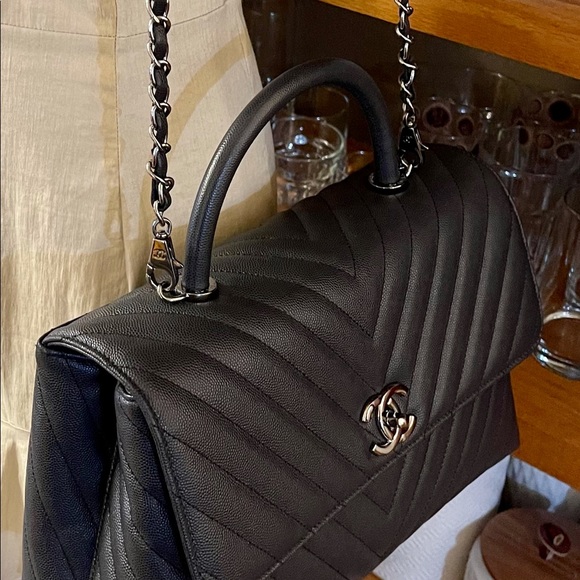 ❌SOLD❌💯Authentic Chanel Caviar Coco Handle Medium - Picture 15 of 15